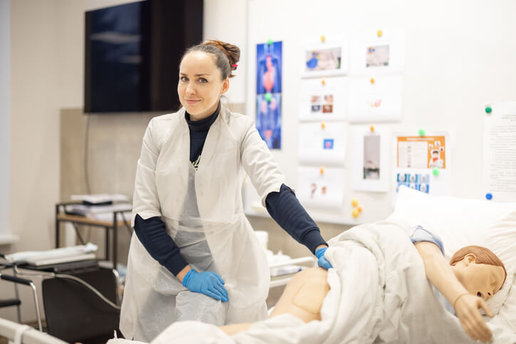 LPN Training Courses for Seniors: A Practical Guide to Program Options, Costs, Eligibility, and Accredited Pathways